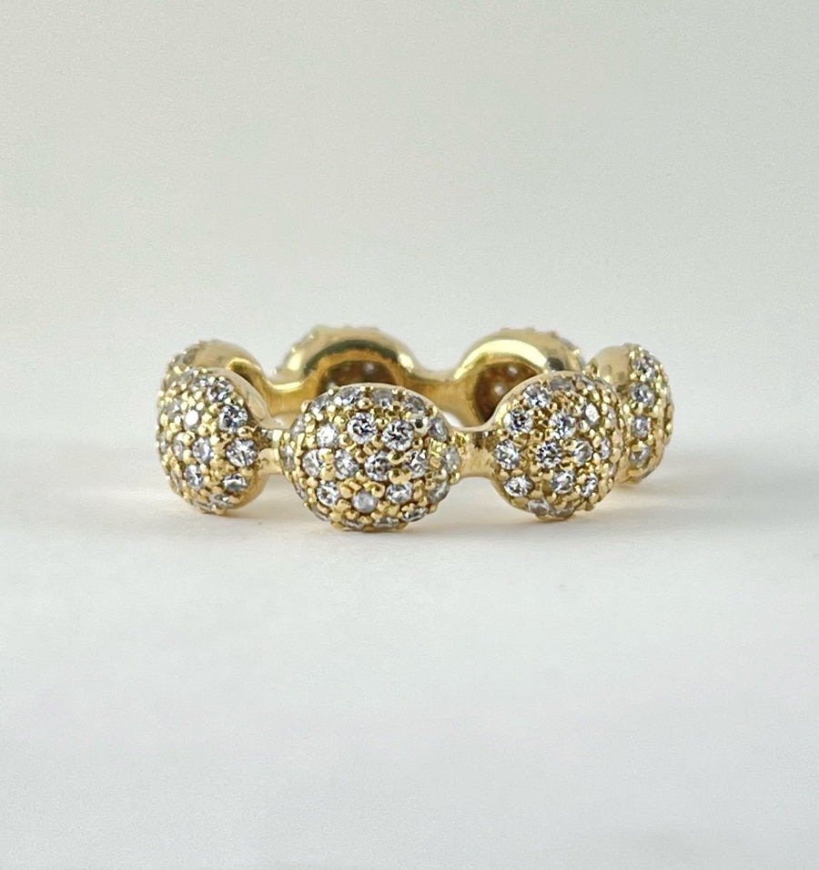 18k Yellow Gold and Pavé Diamond Pod ring