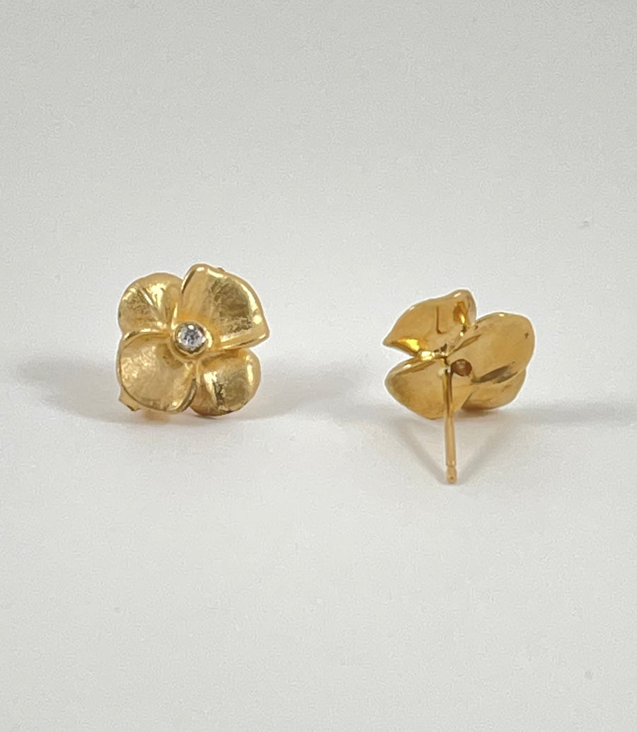 18k Gold Pansy Stud Earrings